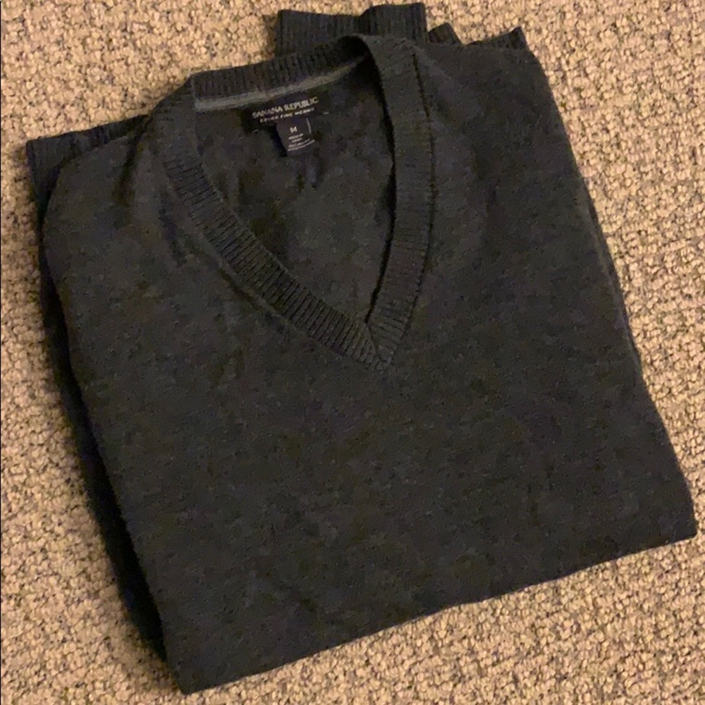 Banana Republic V Neck Merino (M)